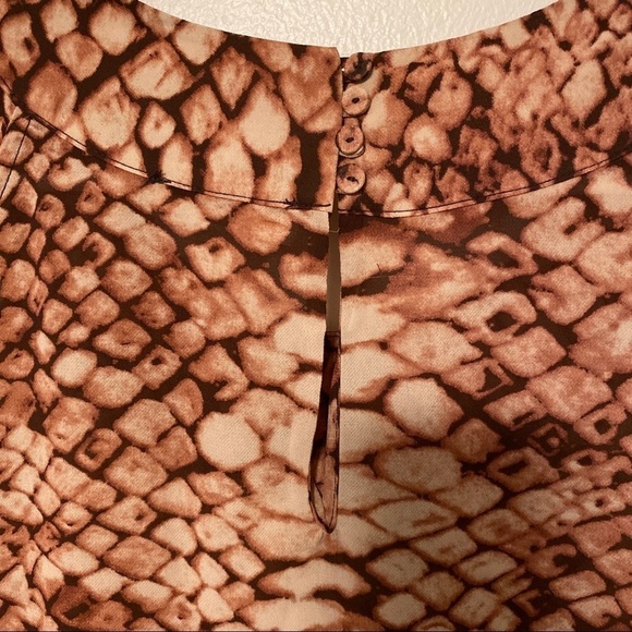 Kenar Top Flowy Reptile Snake Tribal Beaded Scoop Sleeveless Peachy Coral Sz M - Picture 6 of 7